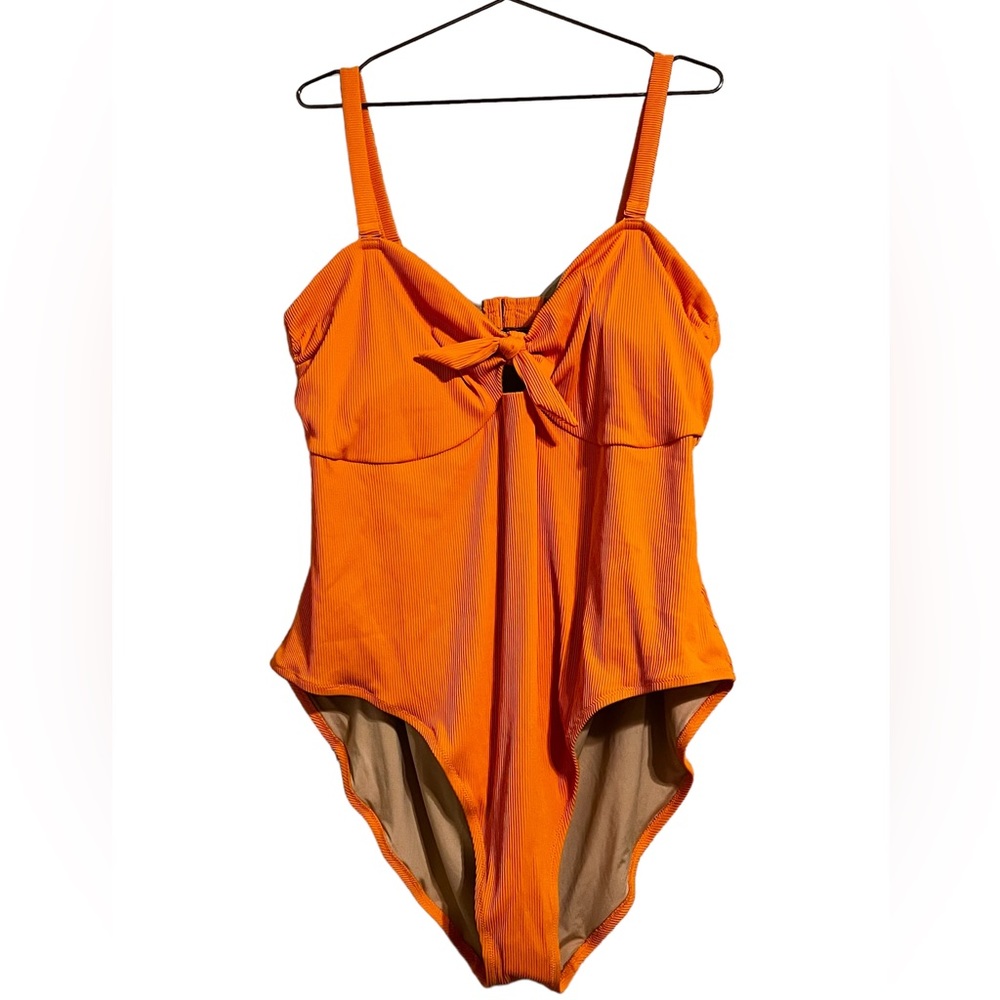 Women’s 4X Solid Bright Orange One Piece  Bathing Suit From Old Navy Peep Bust